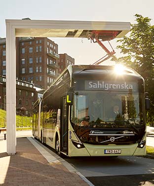 Elbussar i Göteborg under laddningsstationer.